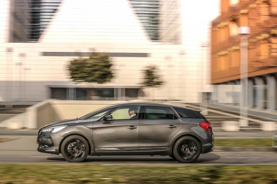  DS 5 Performance Line 2016 года  (фото 4 из 24)